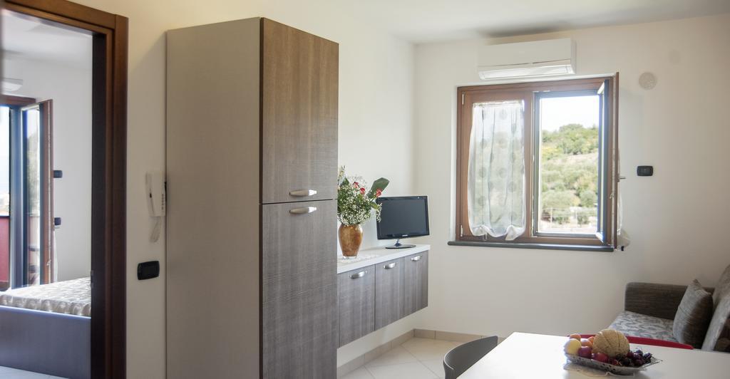 Residence Gli Ulivi Di Eolo Sapri Bagian luar foto