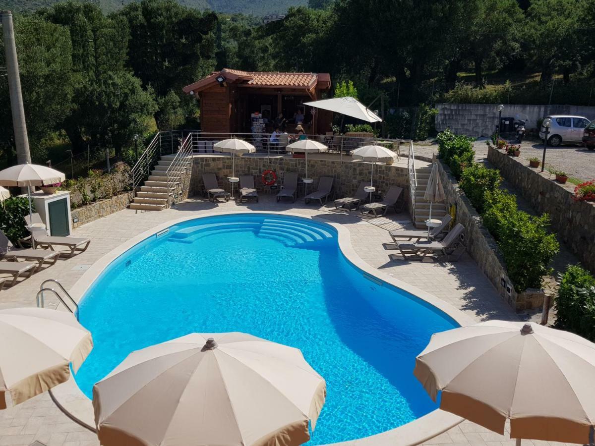 Residence Gli Ulivi Di Eolo Sapri Bagian luar foto